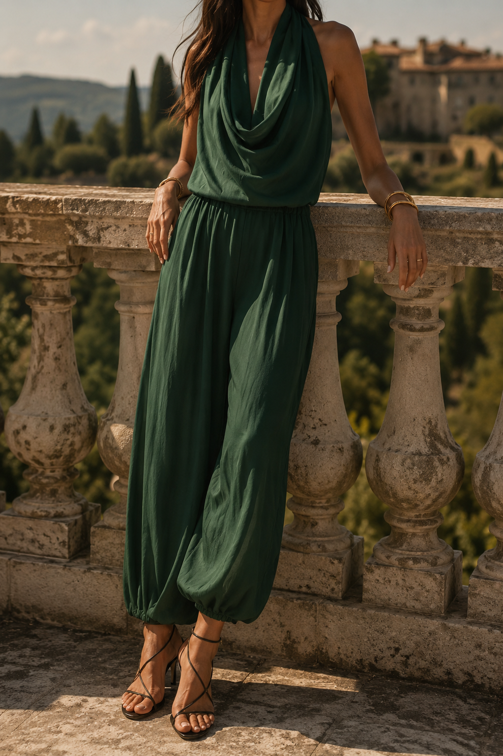 Completo raffinato con top scollo a V e pantaloni aderente