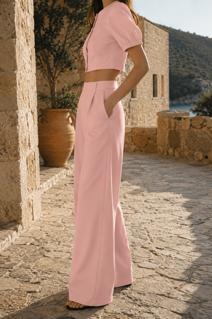 Completo raffinato con crop top e pantaloni ampi