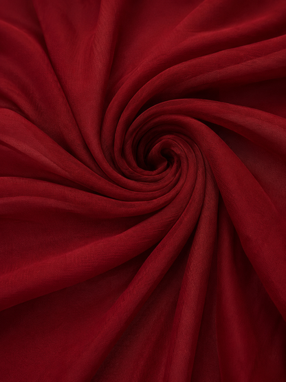 Abito lungo elegante con scollo drappeggiato