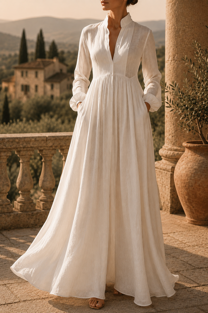 Abito lungo elegante con scollo profondo
